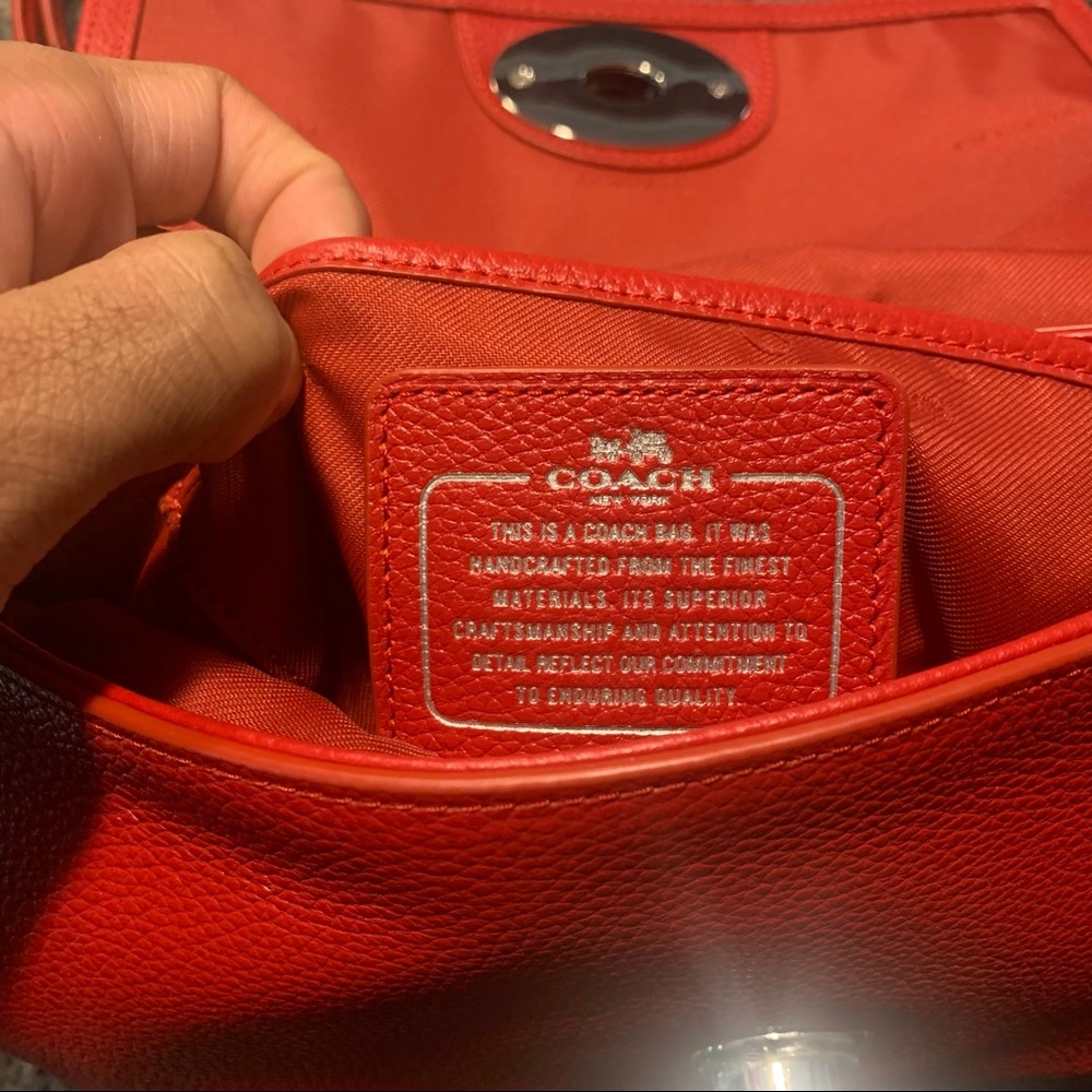 Coach Chain Purse - Picture 4 of 9